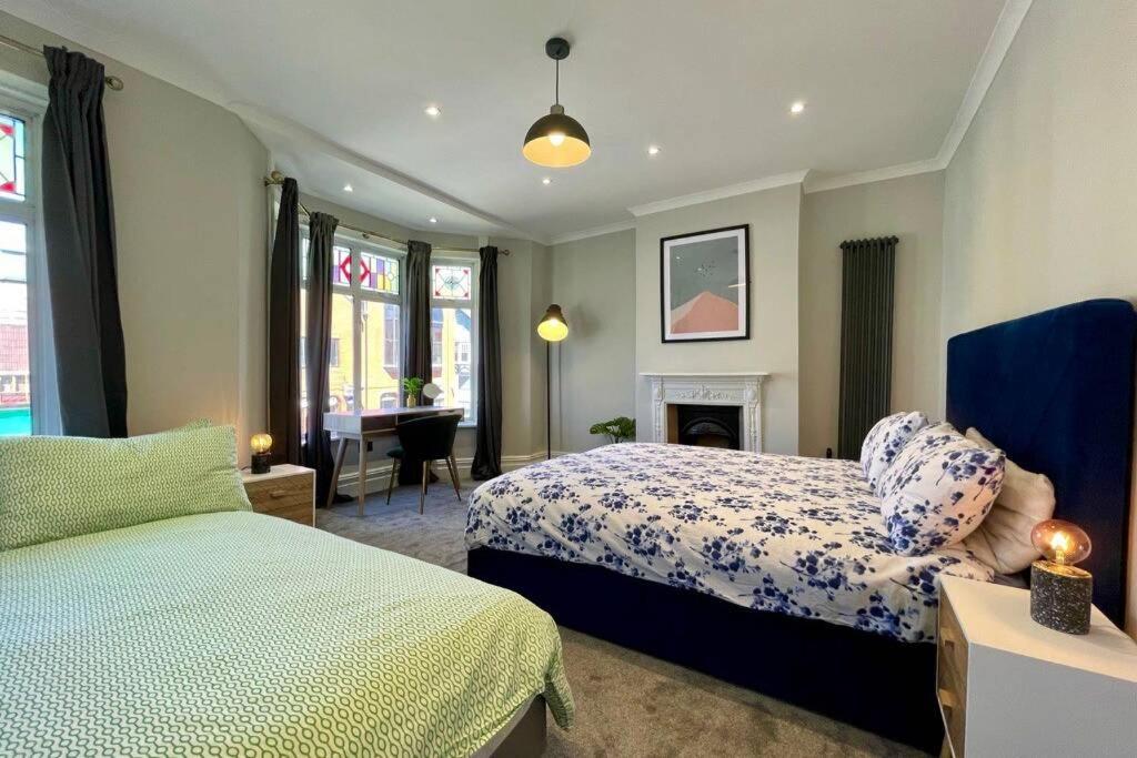 Large House Near Victoria Park For Groups, 10 Mins Bus To City Centre Cardiff Exterior photo